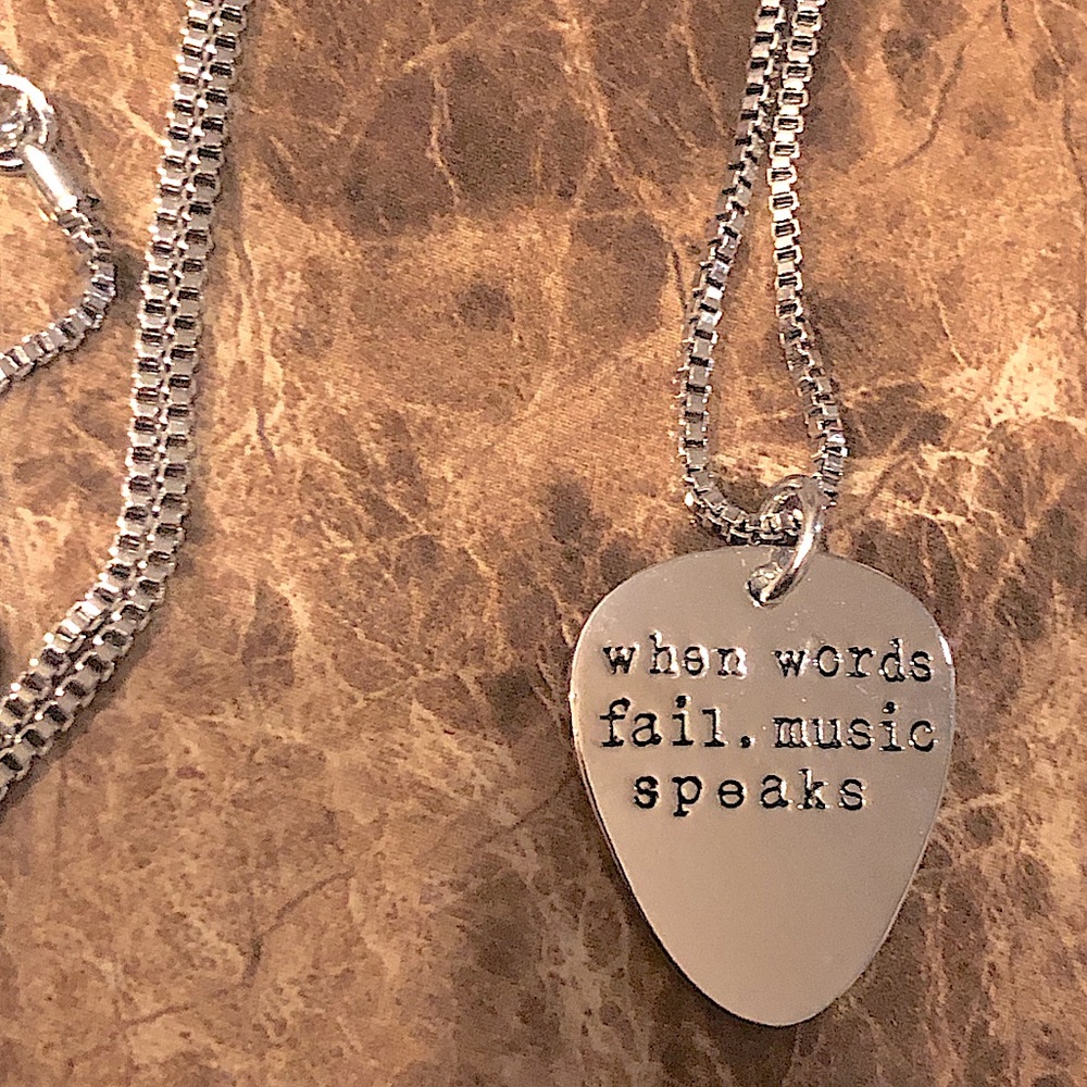 NWT- “when words fail music speaks” necklace guitar pic🦄3 for $15 /4 for $20🦄